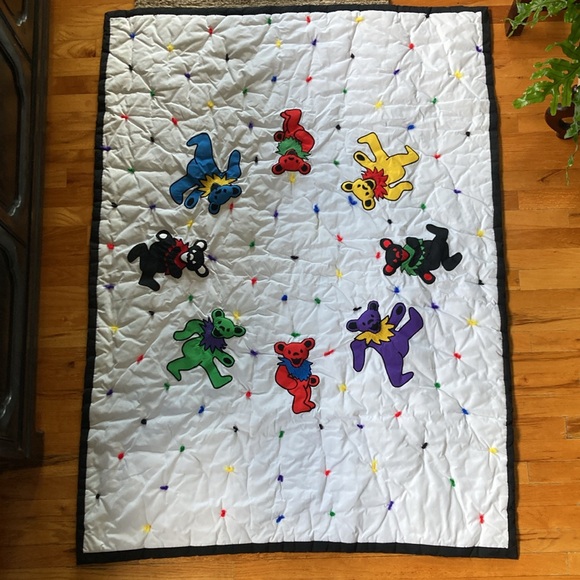 Vintage Grateful Dead Dancing Bear Baby Quilt / Wall Hanging / Tapestry HANDMADE - Picture 2 of 15